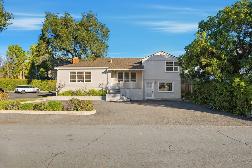 29 Hawthorne Ave
